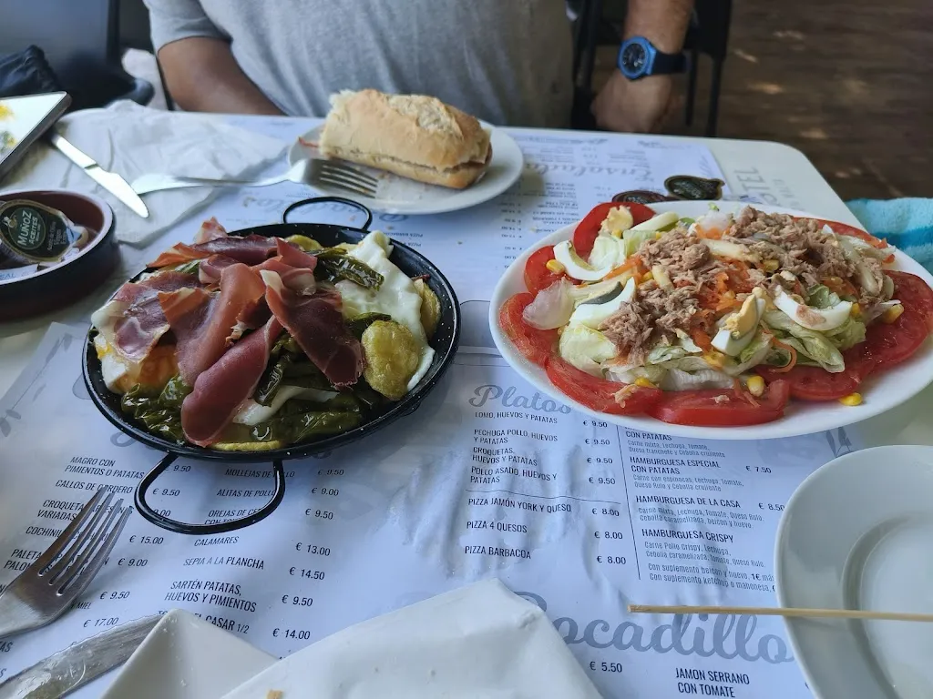 Menu_Bar Piscina Municipal de Cuacos_Cuacos de Yuste_image_6