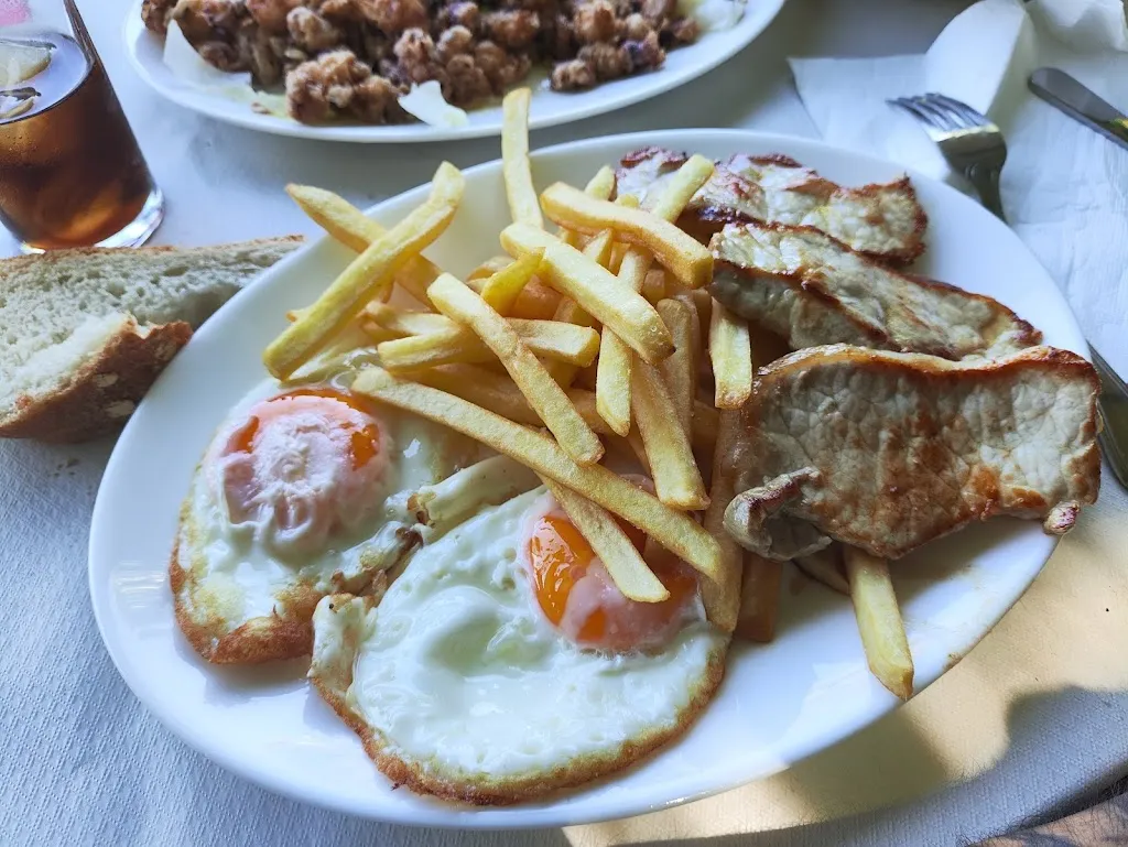 Menu_Bar Piscina Municipal de Cuacos_Cuacos de Yuste_image_7