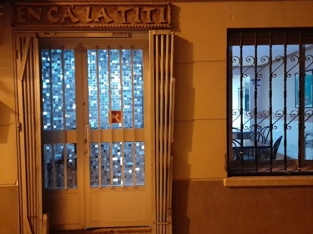 Pub En Ca La Titi restaurant in Galisteo