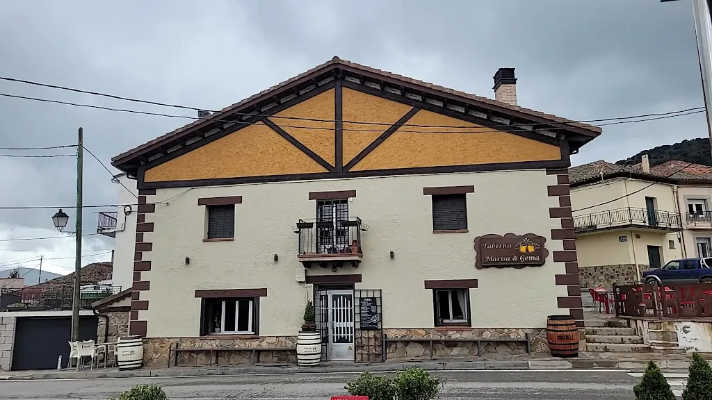 Taberna de Marisa y Gema restaurant in Gargantilla