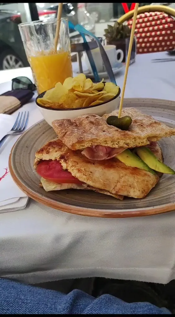 El Velázquez 17 - Restaurante_Gordo El_slider_image_2