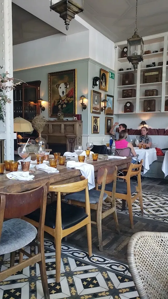 El Perro y La Galleta - Restaurant_Gata_slider_image_2