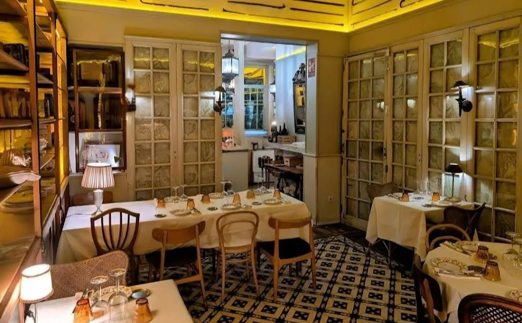 El Perro y La Galleta - Restaurant_Gata_slider_image_3