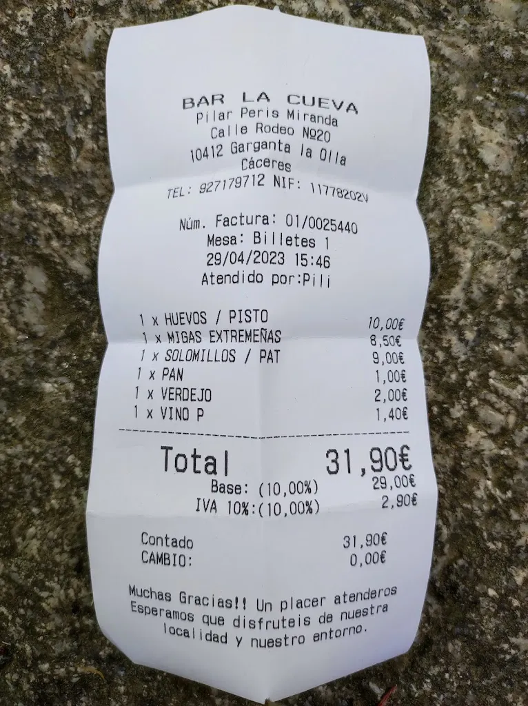 Vladimir Maksimov_Bar La Cueva_Garganta la Olla_recensione