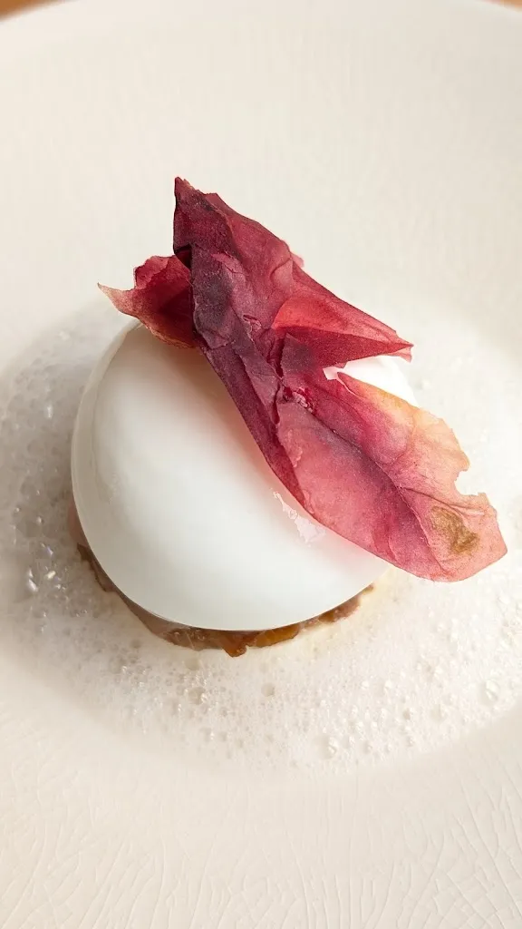 Rutayisire CAtherine _Maison Nacre - Restaurant gastronomique_Ares_review