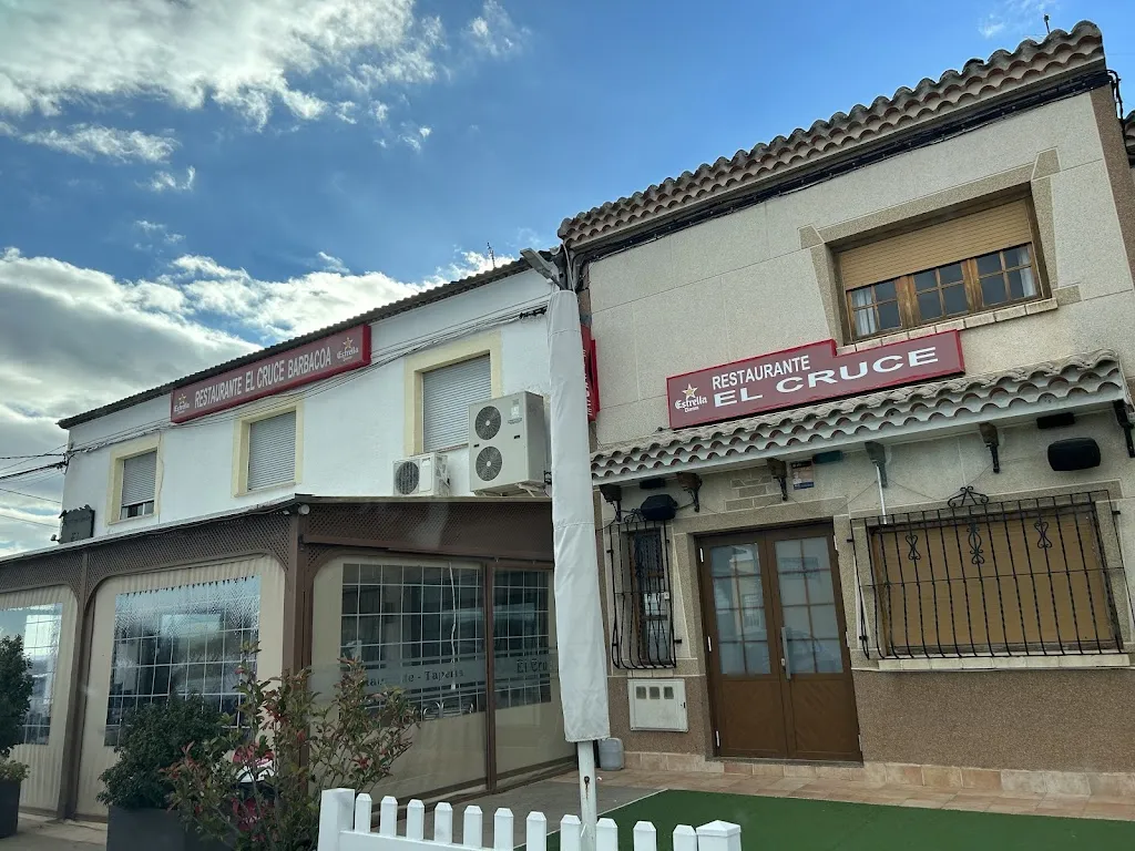 Tapería El Cruce_Alcalá del Júcar_slider_image_1