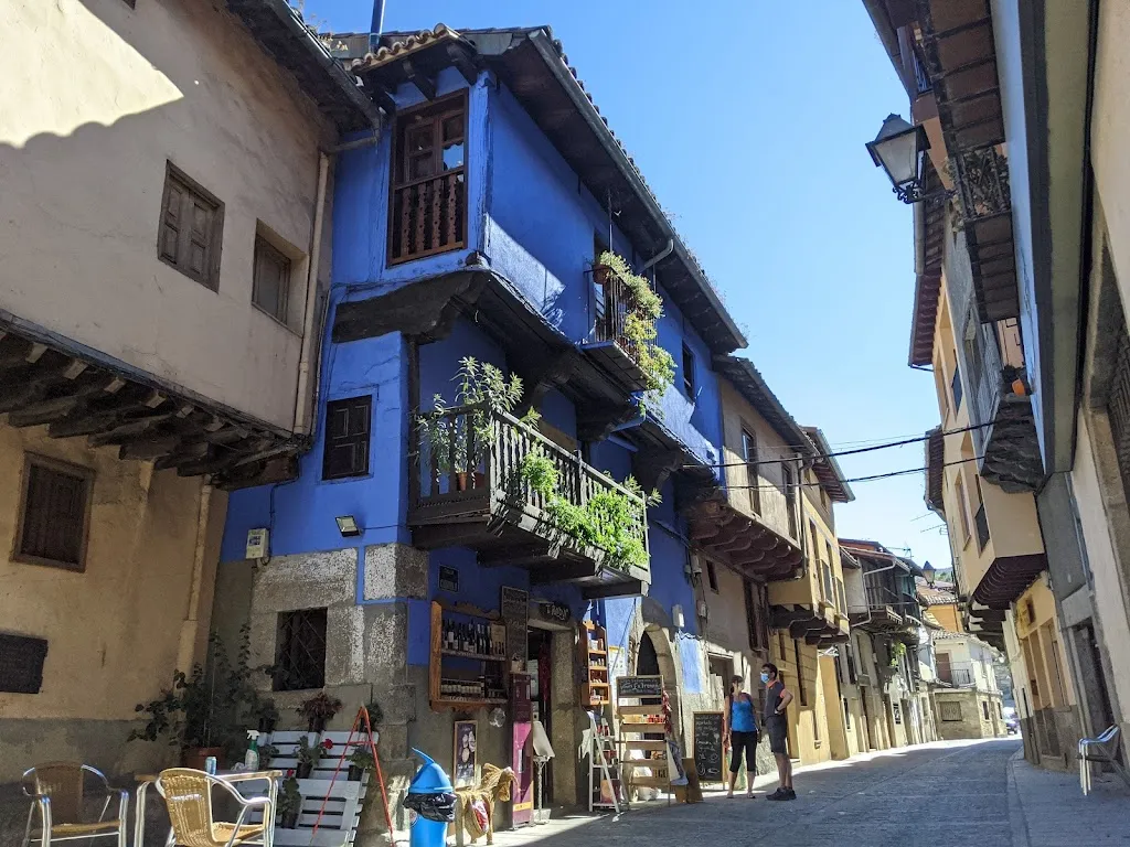 Bar - Restaurante Los Leones_Garganta la Olla_slider_image_3
