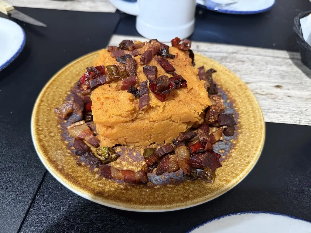 Jenifer Alvarez_Taberna Las Gemelas_Garganta la Olla_review