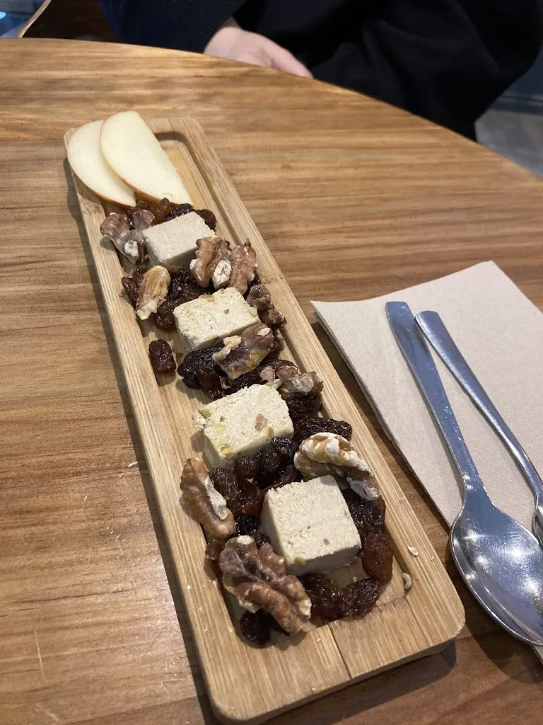 Menu_La Hummuseria_Hernán-Pérez_immagine_7