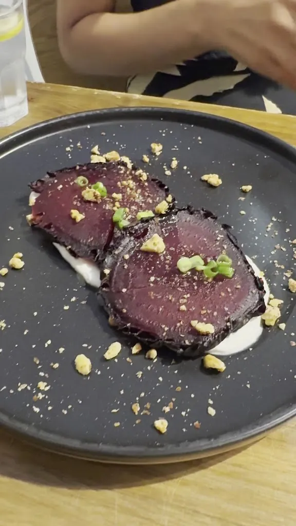 Angie Mead King_La Hummuseria_Hernán-Pérez_recensione