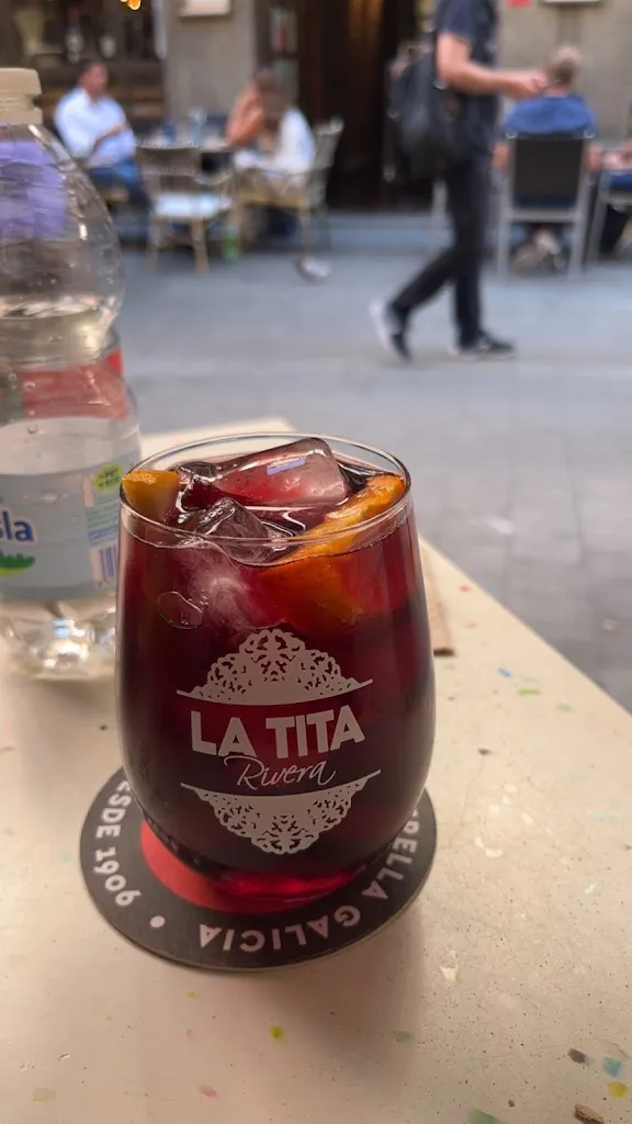 Eray_La Tita Rivera_Hernán-Pérez_review