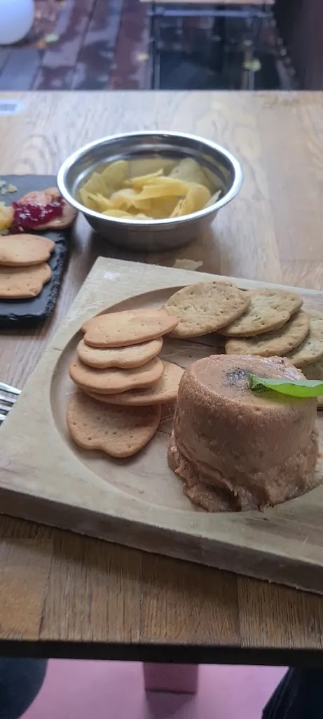 La Tita Rivera_Hernán-Pérez_slider_image_2