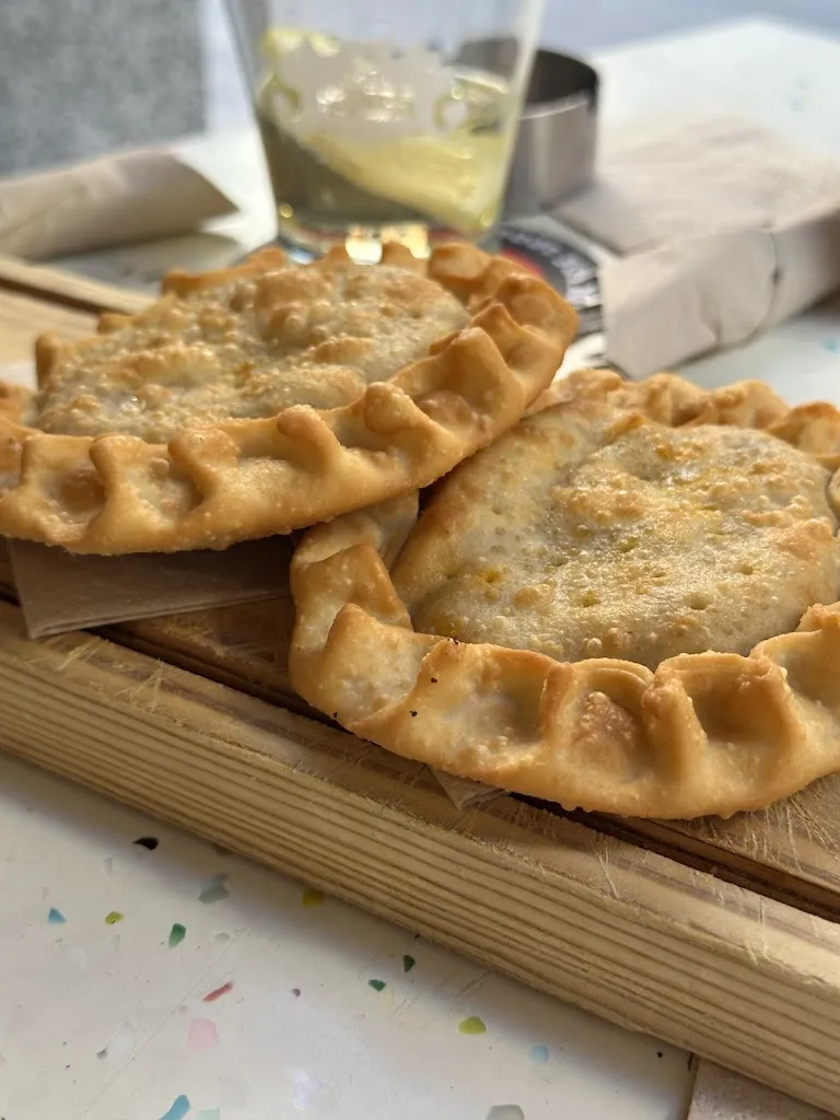 La Tita Rivera_Hernán-Pérez_slider_image_3