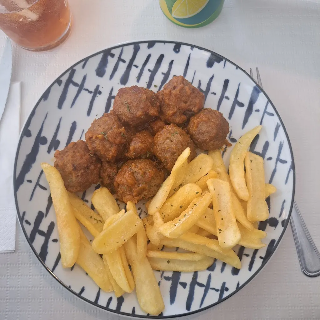 juan miguel fernandez jimenez_Conquistadores Restobar_Guijo de Santa Bárbara_review