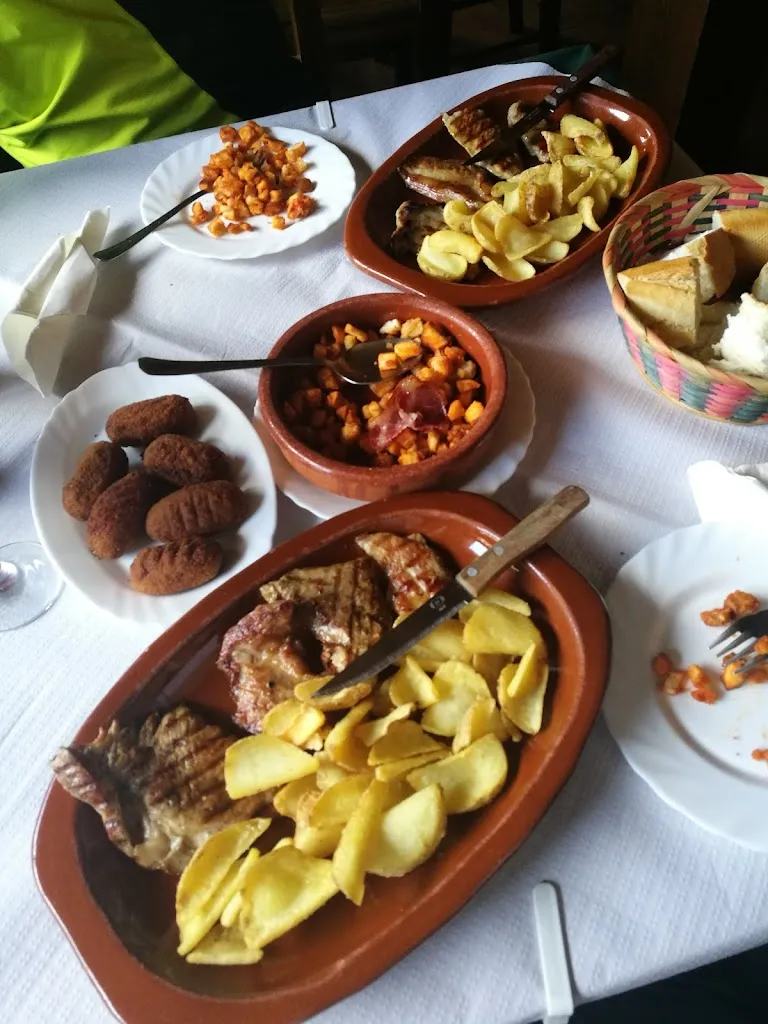 Meson El Refugio_Guijo de Santa Bárbara_slider_image_3