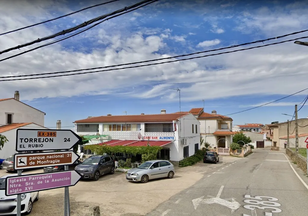 Willy van Dijk_Bar Almonte_Jaraicejo_recensione