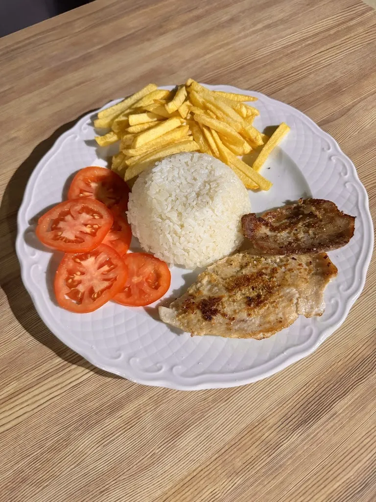 Bar restaurante La Moncloa de Jaraicejo_Jaraicejo_slider_image_3