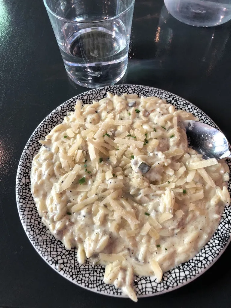 Makmur Darmo_Alright Salamanca | Comida Americana Madrid_Hoyos_recensione