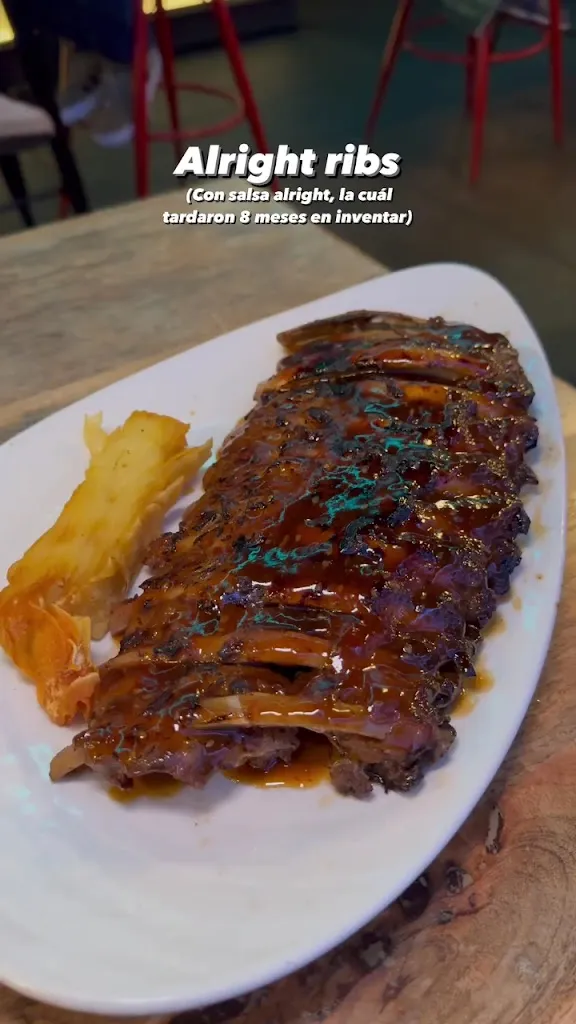 Alright Salamanca | Comida Americana Madrid_Hoyos_slider_image_2