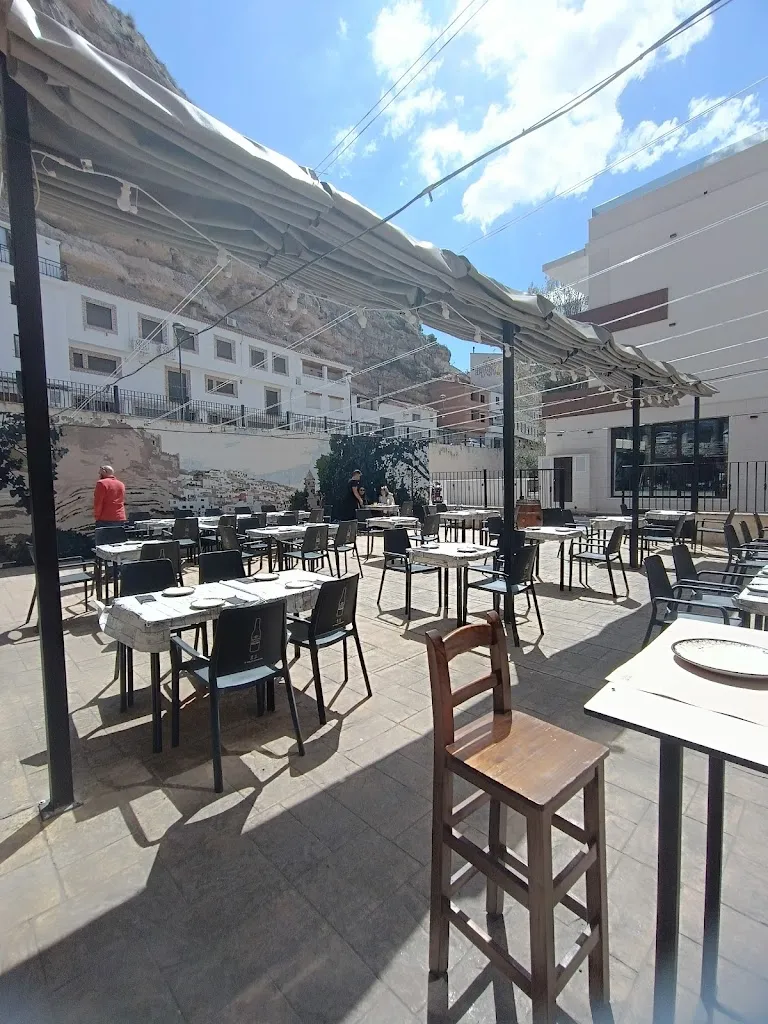 Tapería el Chato_Alcalá del Júcar_slider_image_1