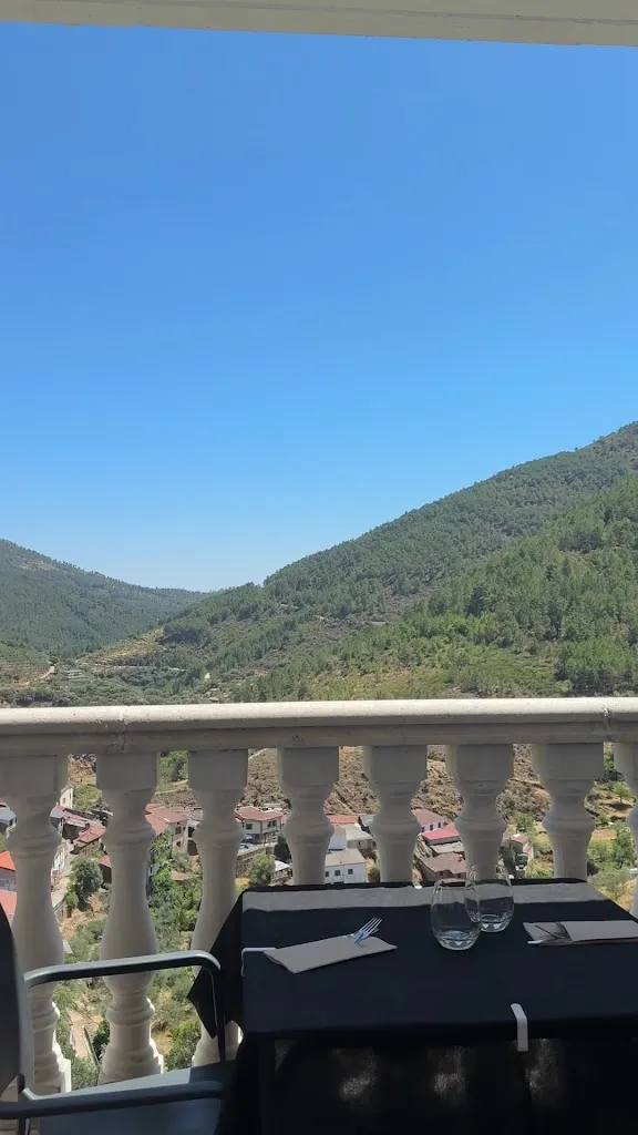 Kevin Maqueda Cortés_Restaurante La Pregonera_Ladrillar_Bewertung