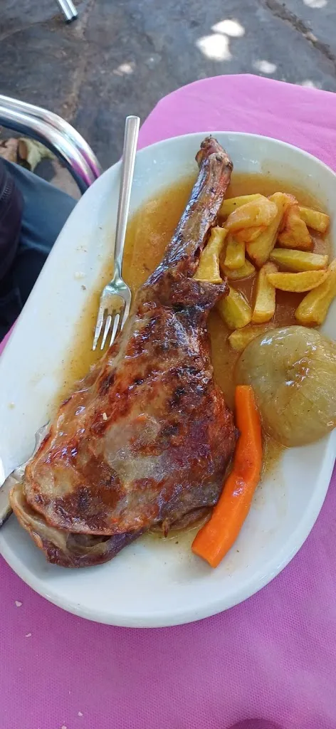 Charo Martin_Hostal Restaurante RIOMALO el Mulero_Ladrillar_review