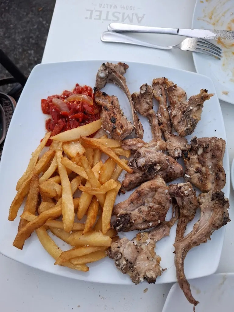 Ruth M Villanueva Moreno_Las Casitas del Bodegón / Restaurante el Bodegón_Ladrillar_review