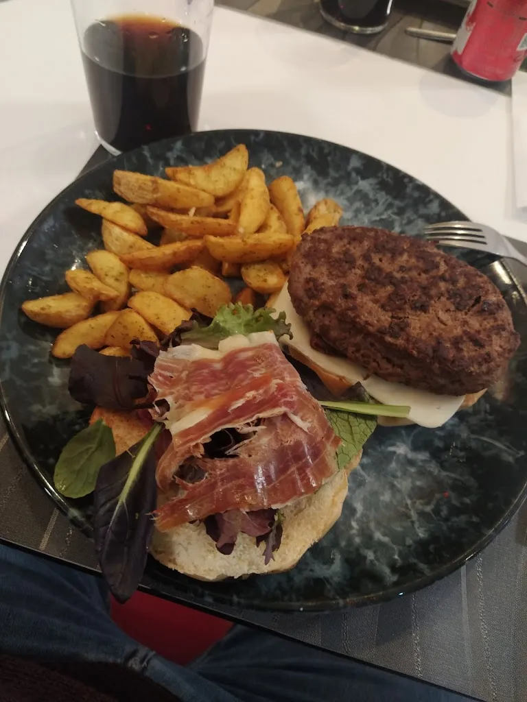 Alejandro Sesma_Bar Restaurant Pelayo_Alcalá del Júcar_review