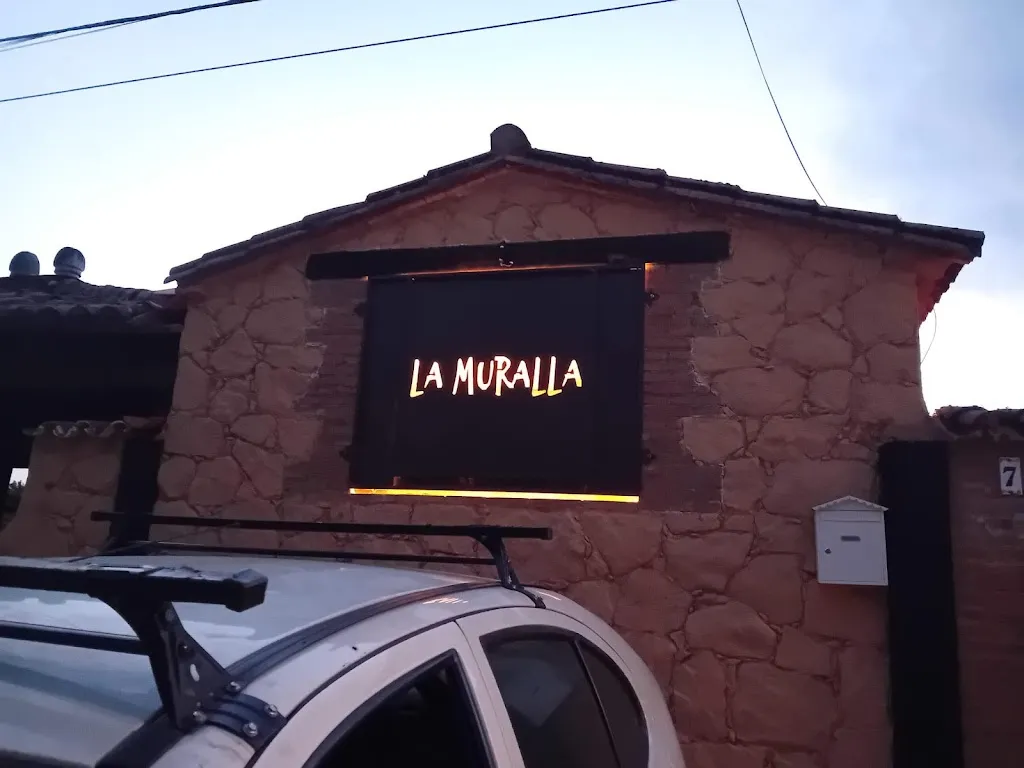 Marius Ciubotariu_La Muralla de Gredos_Madrigal de la Vera_review