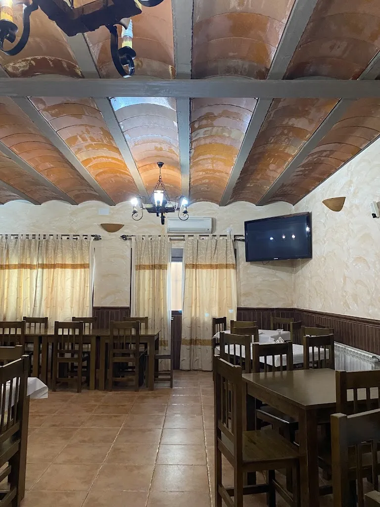 Restaurante El Cazador_Madrigalejo_slider_image_1