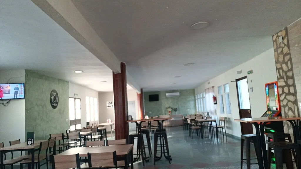 Bar Restaurante _Madrigalejo_slider_image_1