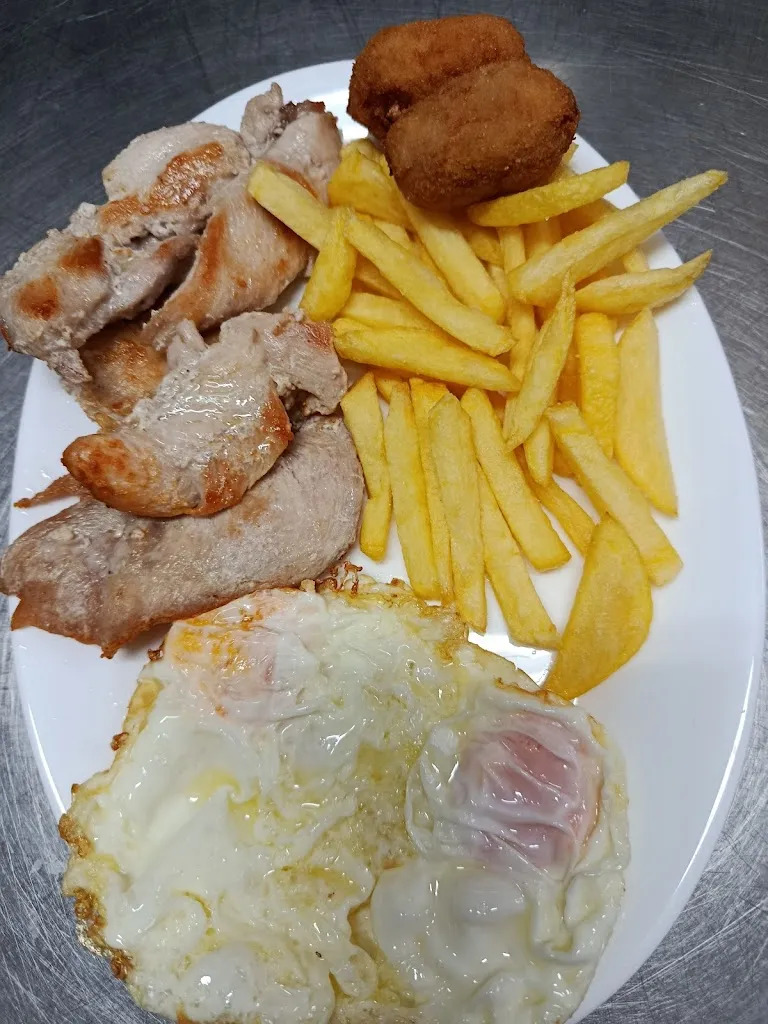 Bar Restaurante _Madrigalejo_slider_image_3