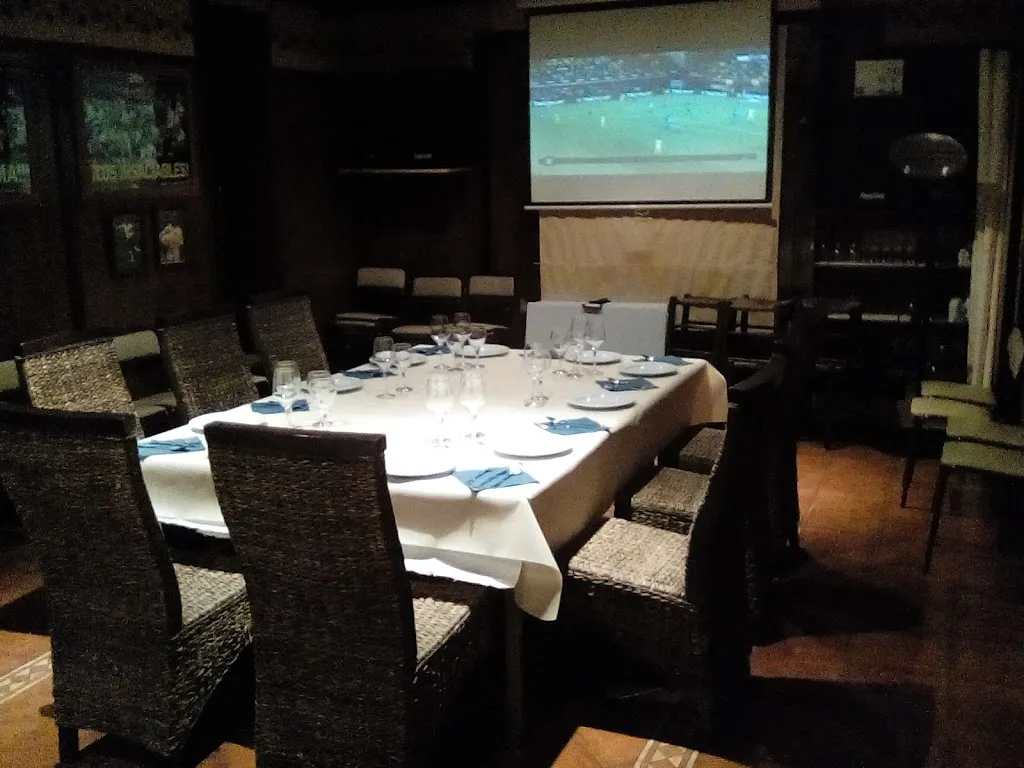 Cafetería El Madroño restaurant in Madroñera