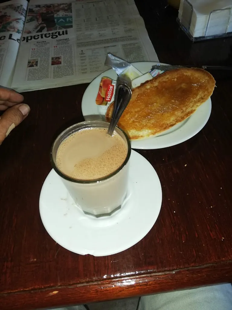 Cafetería El Madroño_Madroñera_slider_image_3