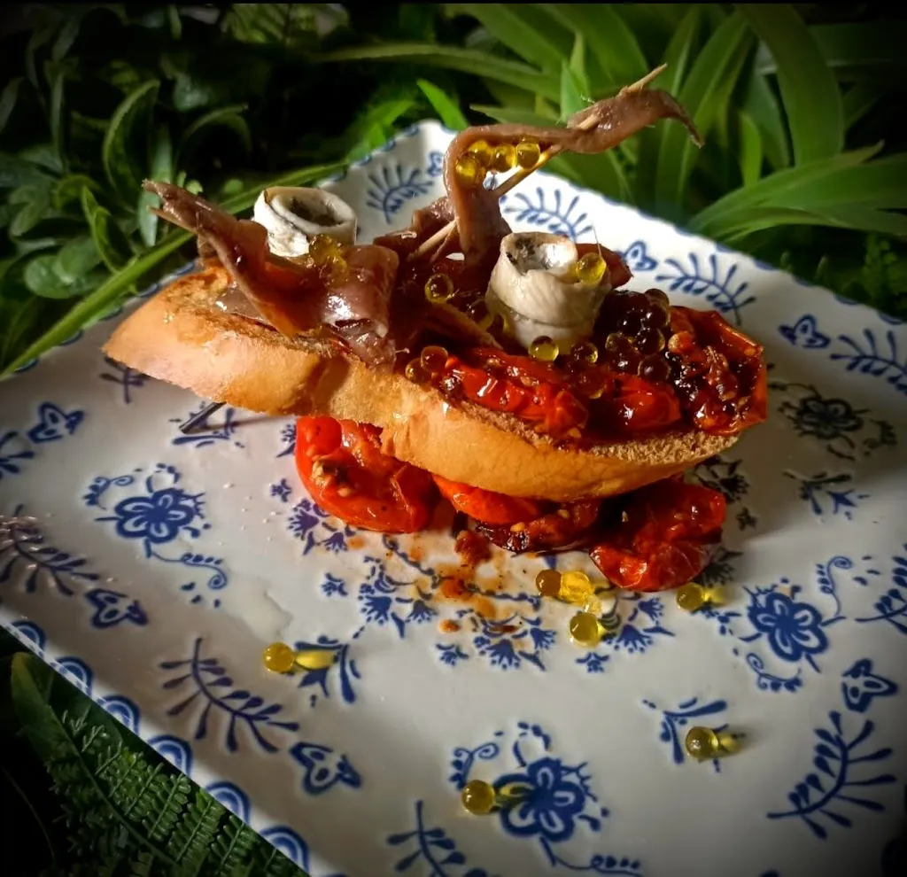 Antonio Medina_Gallo de Indias_Losar de la Vera_recensione