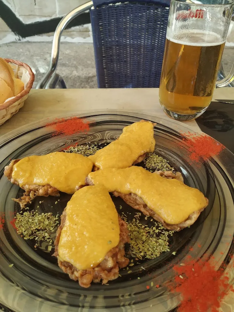 zariweya Guerrero_Pelikano_Losar de la Vera_review