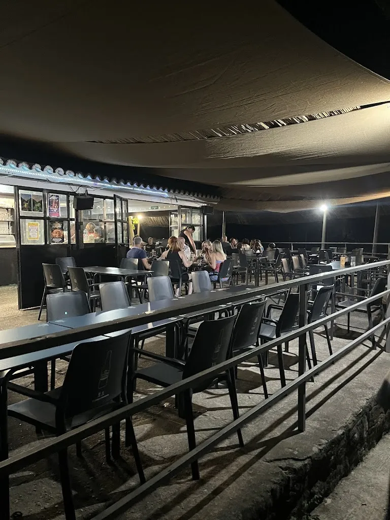 TheDarkTeam_Bar-terraza Piscina Vadillo_Losar de la Vera_review