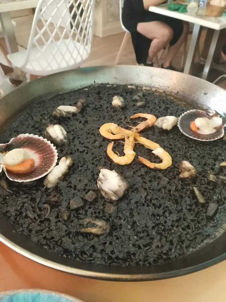 Maria Garralón_Llaut Arroceria_Hervás_review