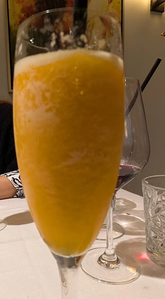 Deepak Pant_Cafeteria Nardi_Hervás_review