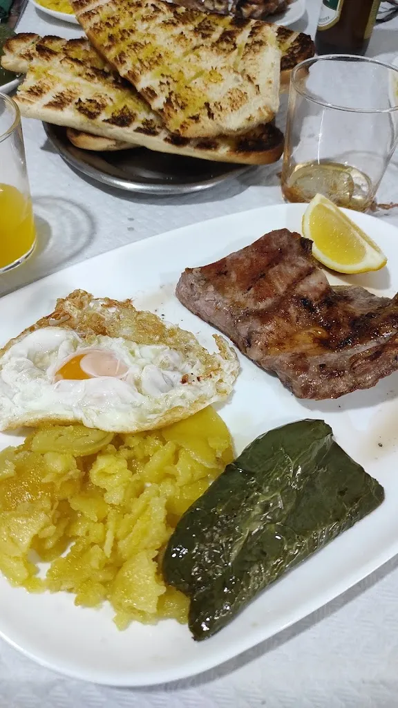 M. Eugenia D.R._Merendero La Parrilla_Alpera_review