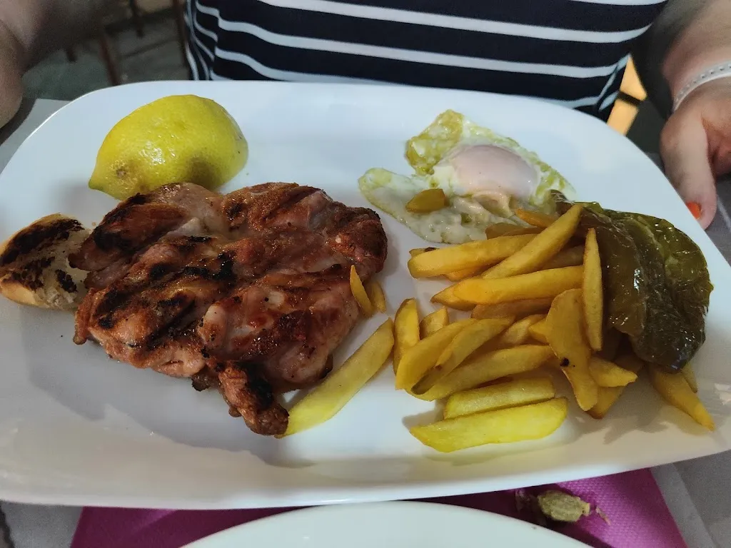 Merendero La Parrilla_Alpera_slider_image_3