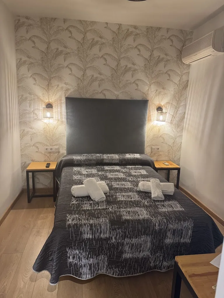 Complejo Roma Brasería y Pizzería_Hervás_slider_image_3