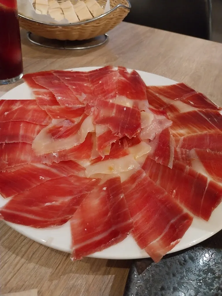 Xavier Rodrigues_Los puris 1978_Malpartida de Cáceres_review