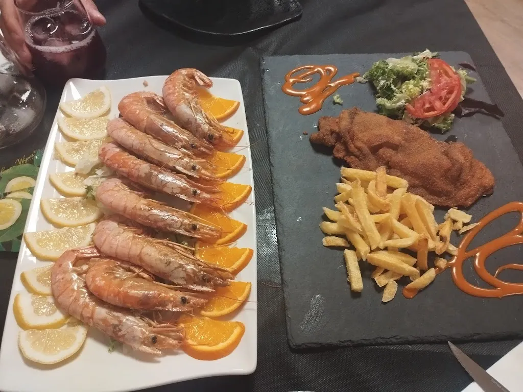 Josefina Aqui esta_Los puris 1978_Malpartida de Cáceres_review