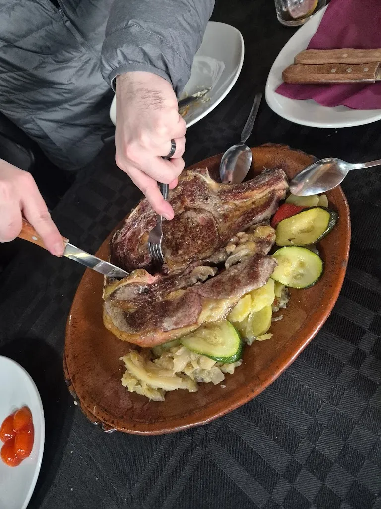 Larissa Aguirre_Restaurante Museo Vostell_Malpartida de Cáceres_review