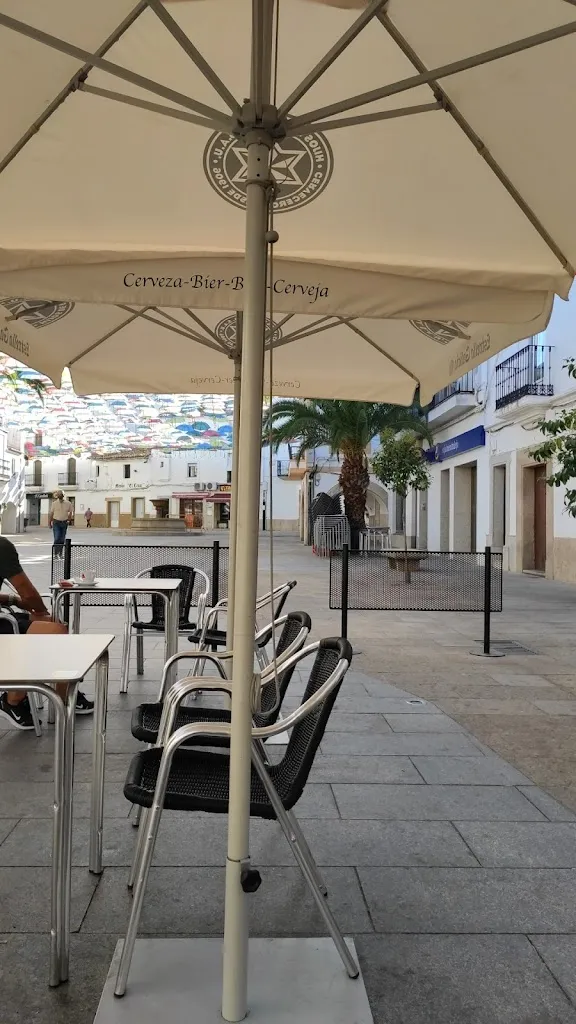 Fabio Bonacchi_Vinilo 2.0_Malpartida de Cáceres_review