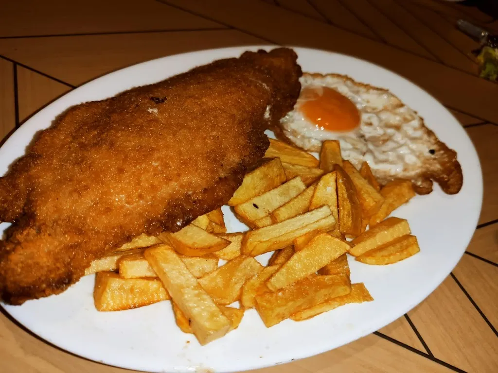 Javier Andres_Bar restaurante Casino de Malpartida_Malpartida de Cáceres_recensione