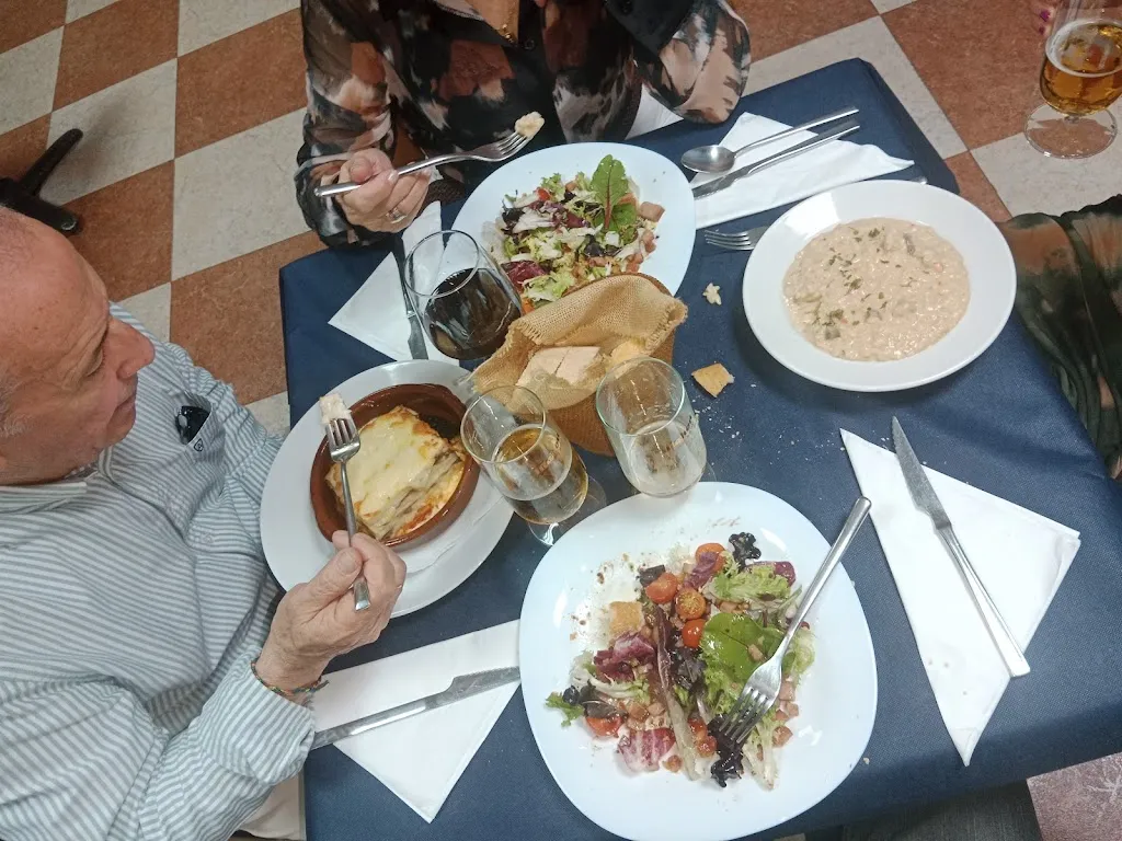 Bar Restaurante Piscina Malpartida de Cáceres_Malpartida de Cáceres_slider_image_2