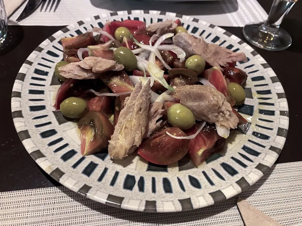 Bruce Pike_Cafeteria Utrera_Majadas_review