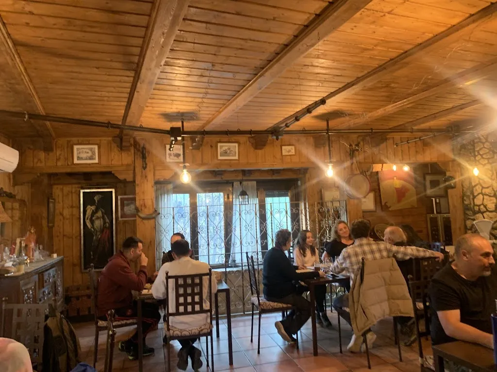 Cafeteria Utrera restaurant in Majadas